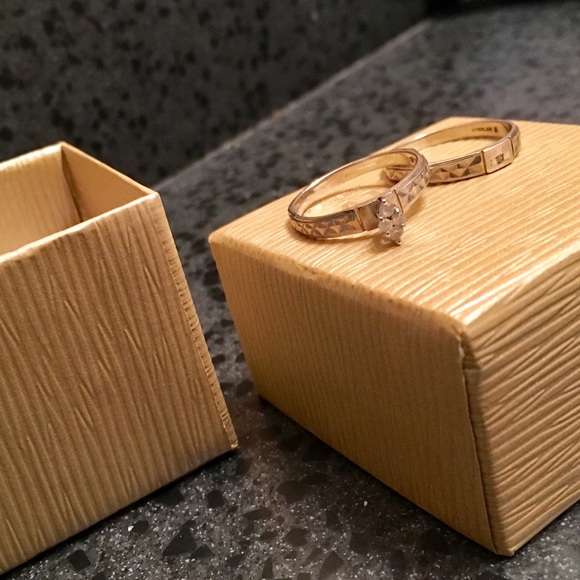 Diamond ring - Picture 2 of 6